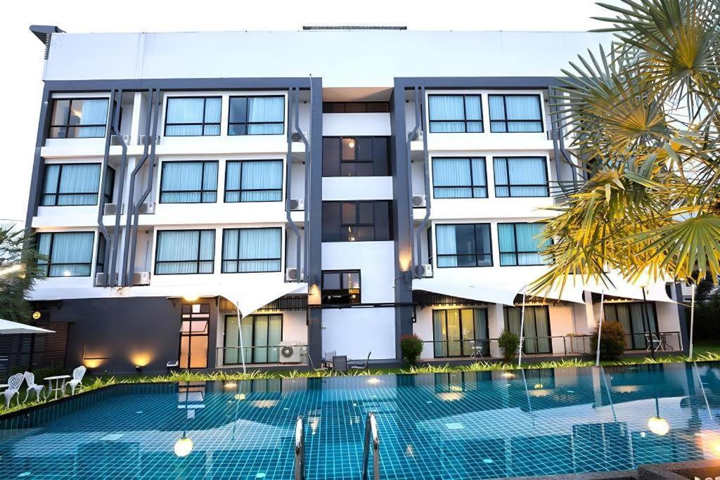 Udtel Boutique Hotel Udonthani Exteriör bild